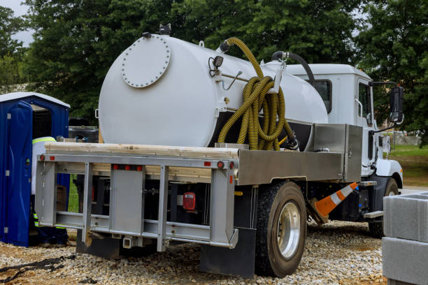 Best Portable toilet rental cost  in Washburn, WI